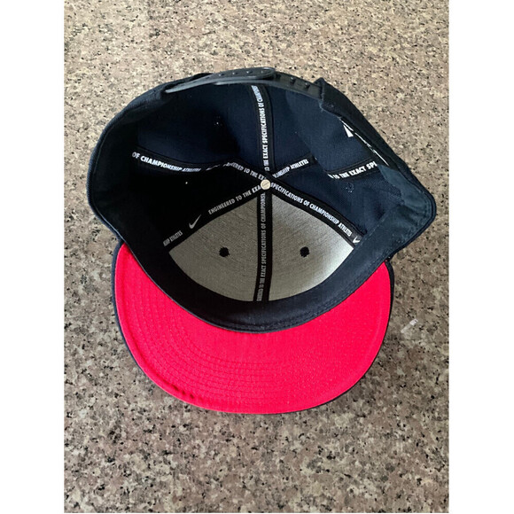 NIKE True USA SnapBack Hat - Picture 12 of 12
